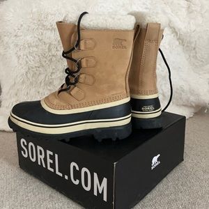 Sorel caribou boot